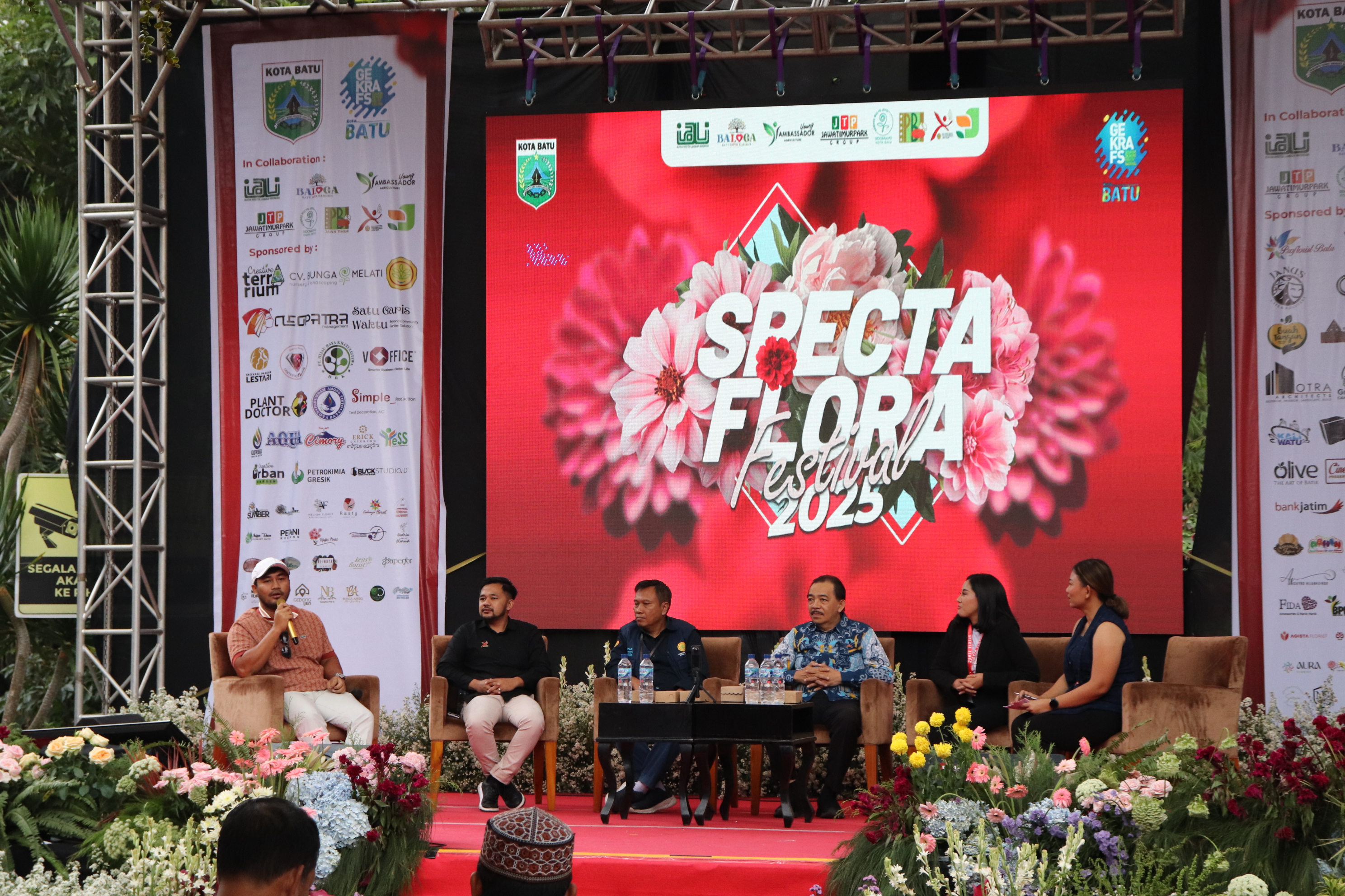 News, Ajak Generasi Muda Terjun ke Pertanian, YAA Kementan Ramaikan Specta Flora Festival, Petani milenial,petani muda,Program YESS,swasembadapangan,Business Talkshow