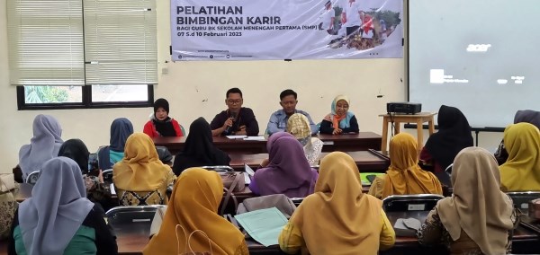 News, KENALKAN PERTANIAN, KEMENTAN GELAR PELATIHAN BIMBINGAN KARIR BAGI GURU SMP, Kementrian Pertanian,BPPSDMP,SMKPPN Banjarbaru,Program YESS