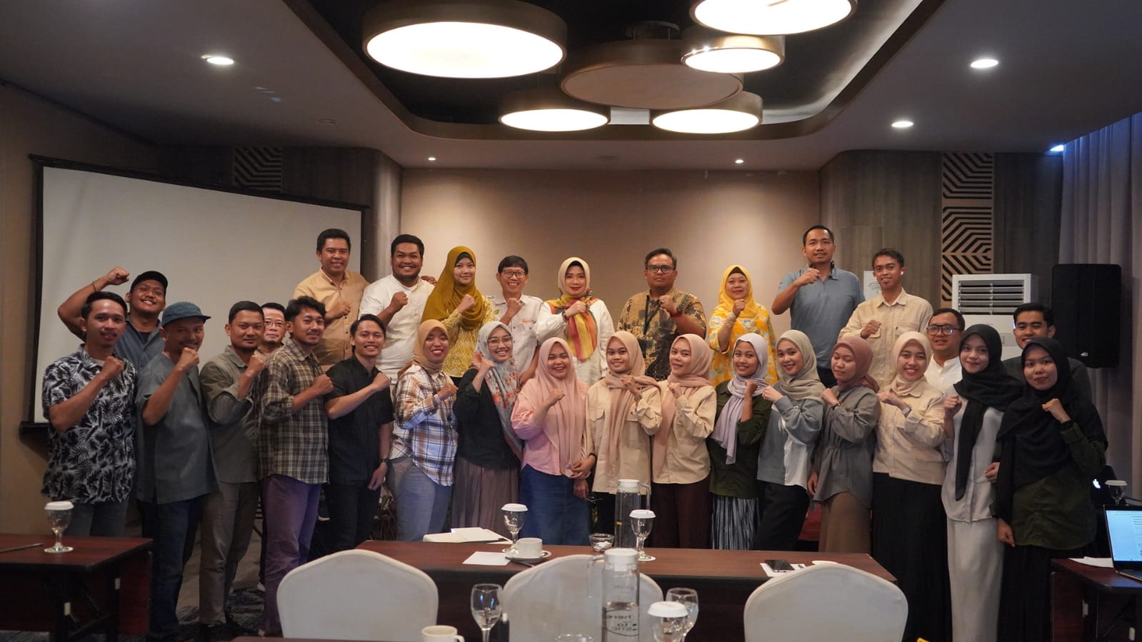 Galeri - Foto, Workshop Penulisan dan Pembahasan Buku Success Stories 2024  PPIU Sulsel , success stories 2024