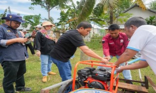 News, Tangan-tangan Muda: Mahasiswa MBKM Politeknik Kementan Bantu Petani Bone Bolango Pasang Pompa, mbkm,politeknik kementan